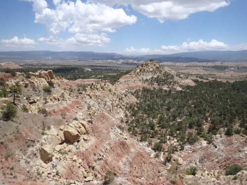 The Gallina anticlinorium and Llaves valley from the Continental Divide